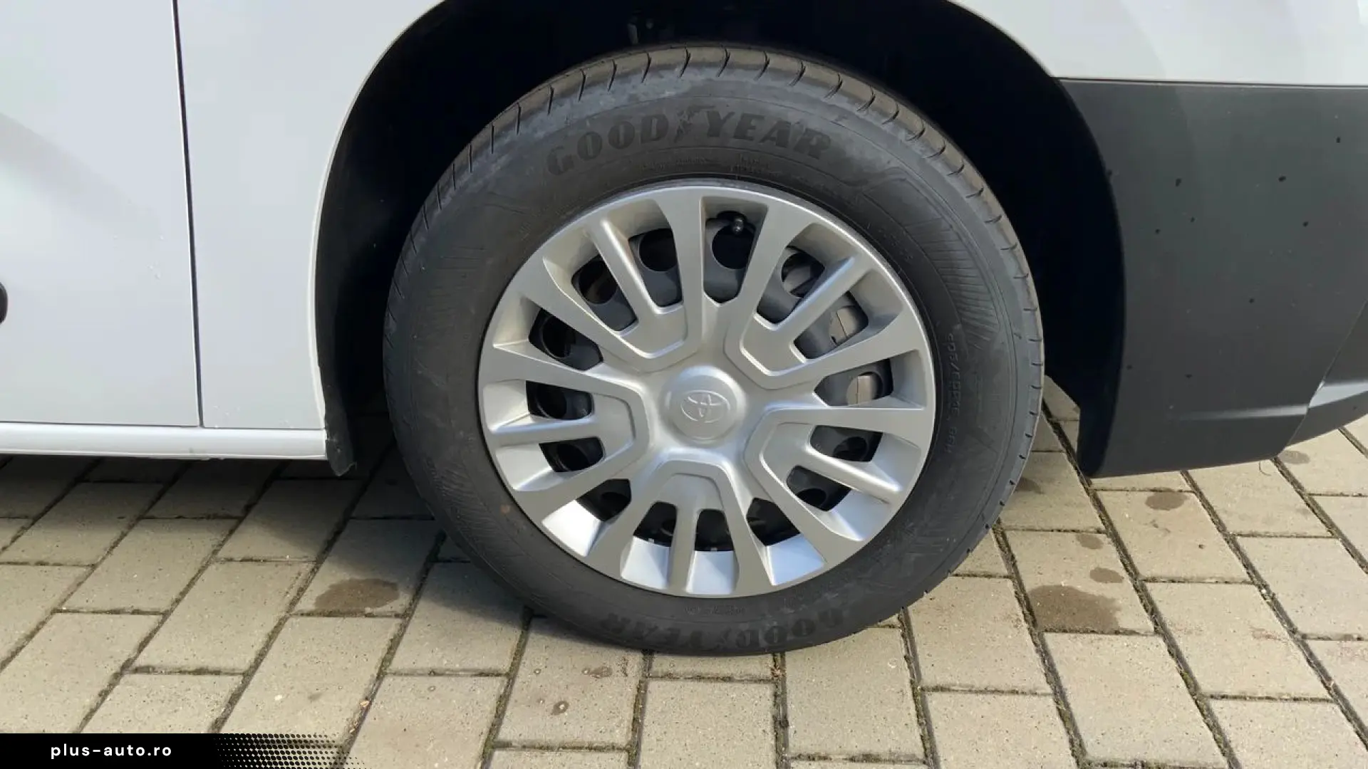 TOYOTA PROACE City Verso L1 1.5 D Comfort 6MT 573KM 2026