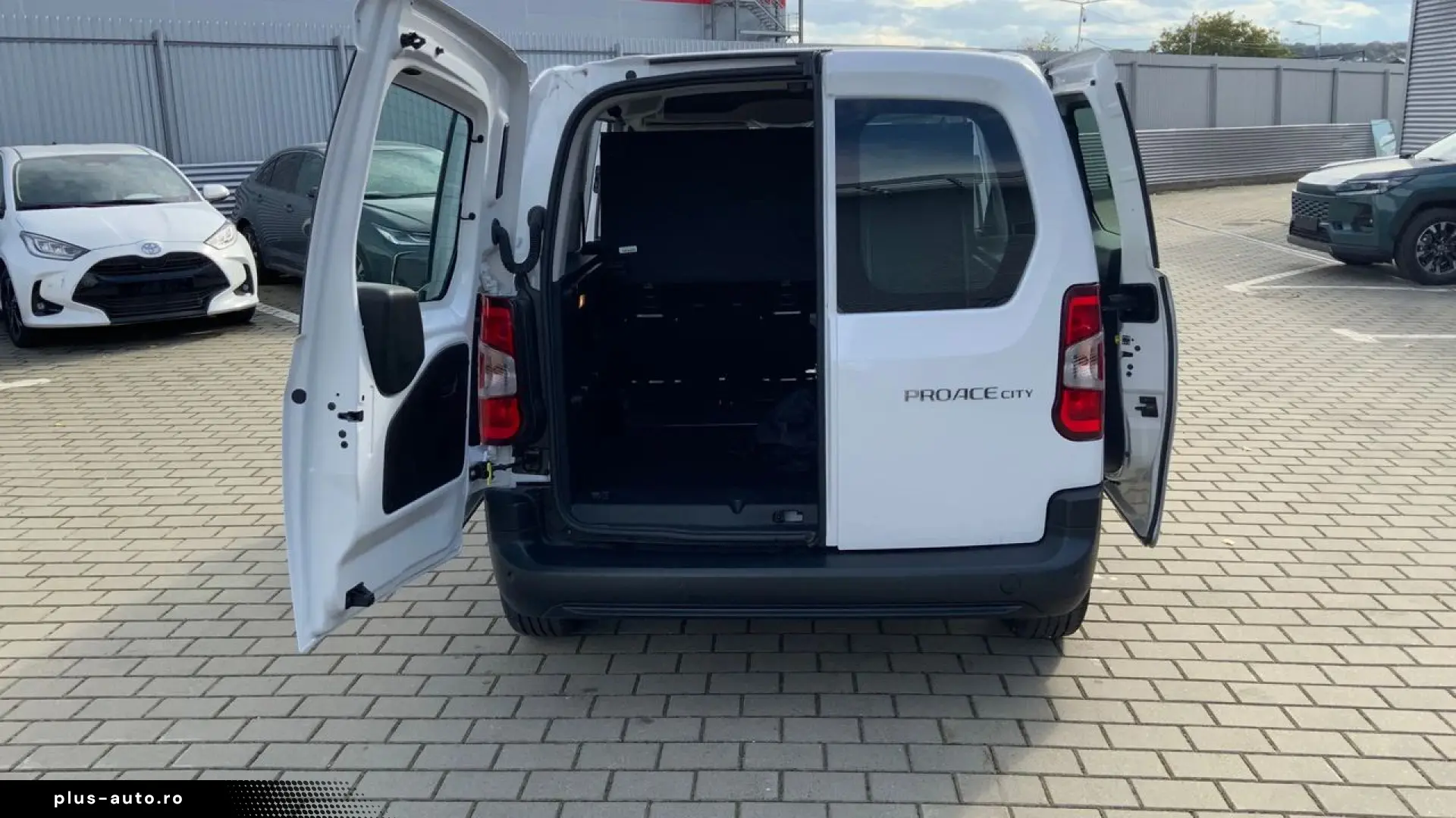 TOYOTA PROACE City Verso L1 1.5 D Comfort 6MT 573KM 2026