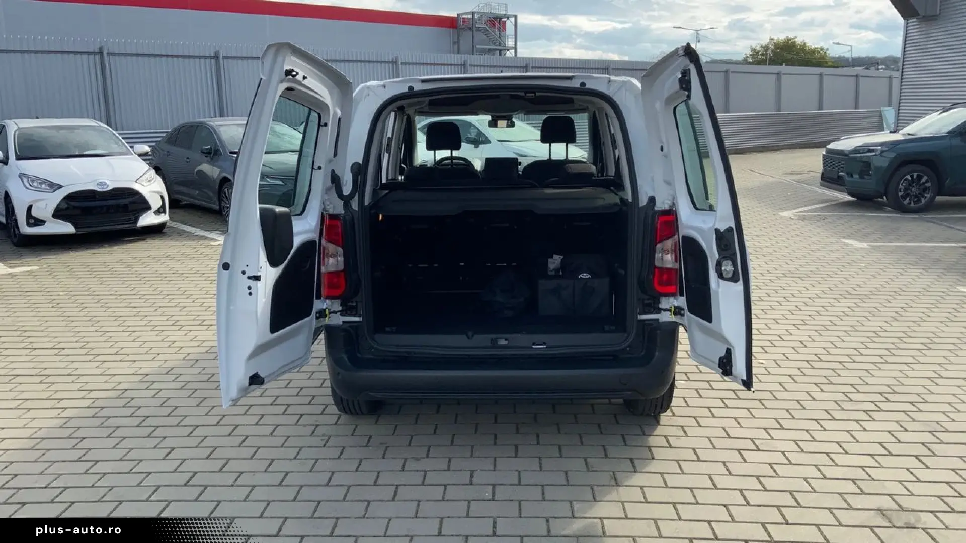 TOYOTA PROACE City Verso L1 1.5 D Comfort 6MT 573KM 2026