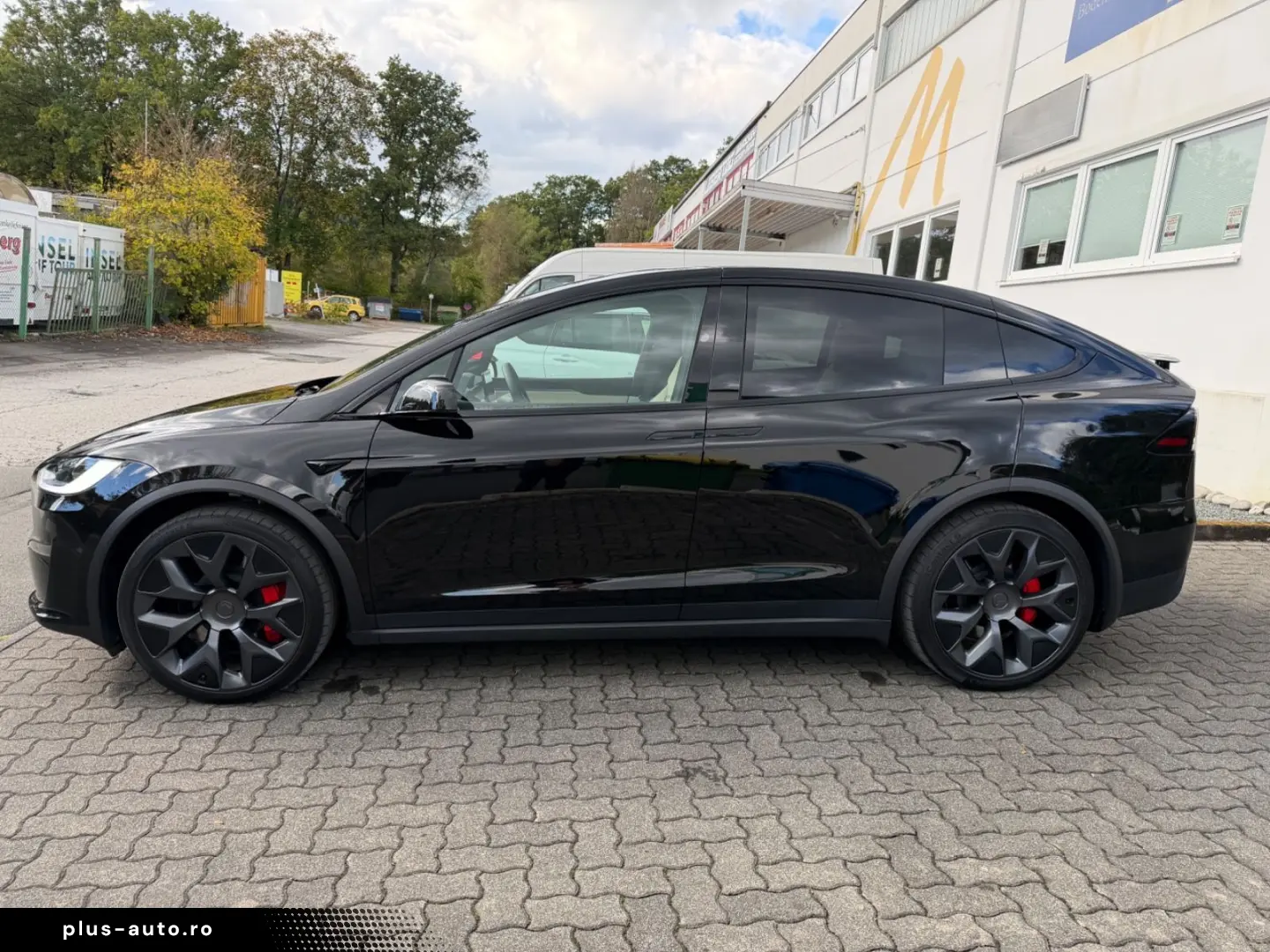 TESLA Model X Plaid HW4 6 Sitzer 22 Zoll Creme Innen