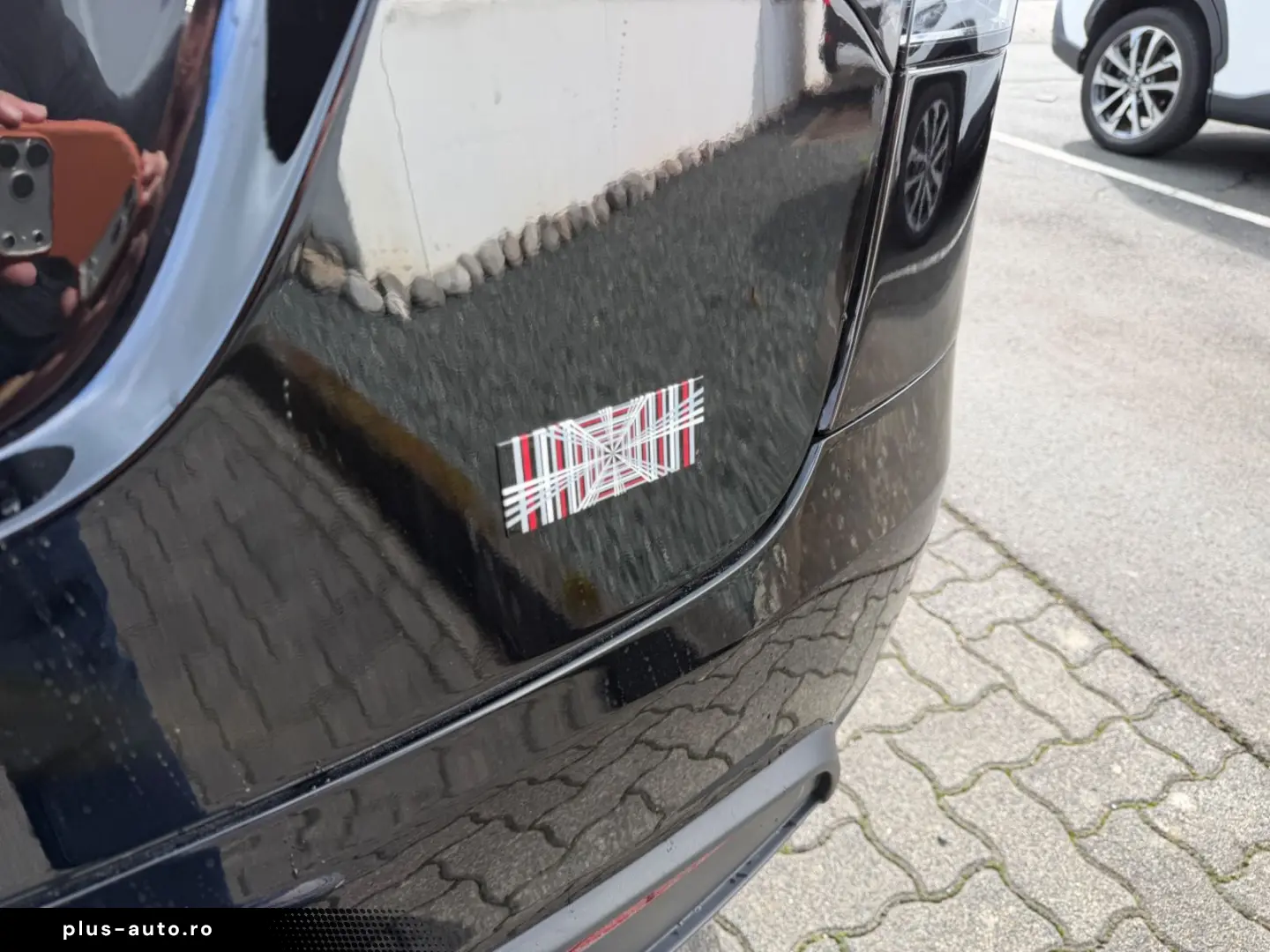 TESLA Model X Plaid HW4 6 Sitzer 22 Zoll Creme Innen