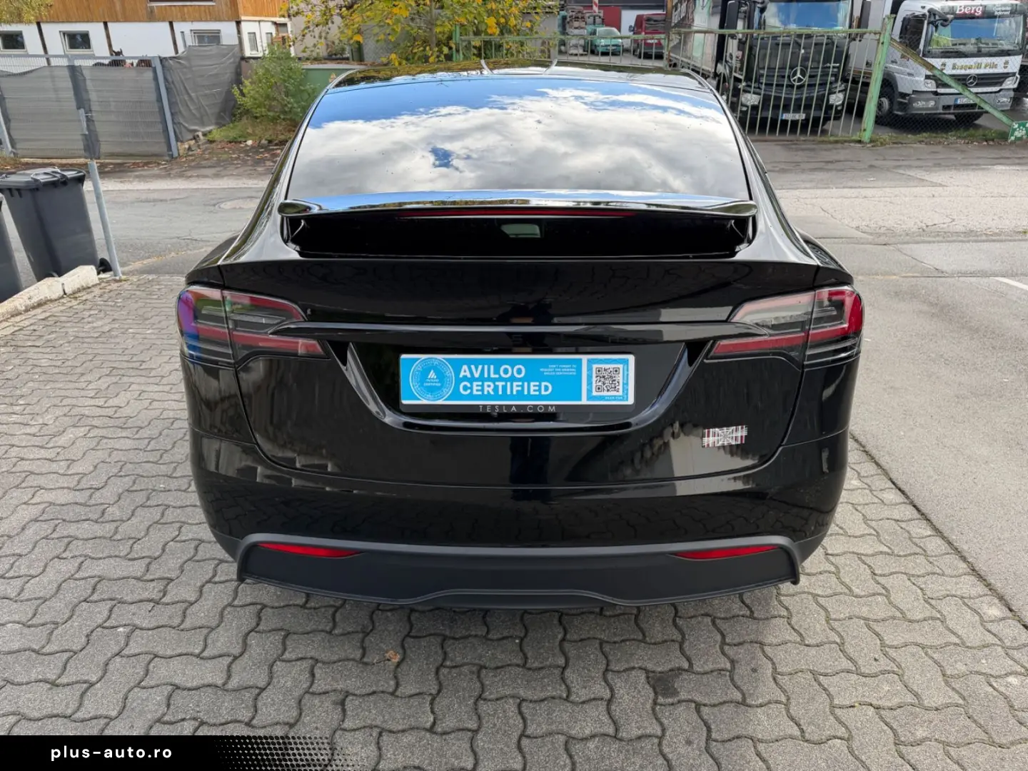 TESLA Model X Plaid HW4 6 Sitzer 22 Zoll Creme Innen