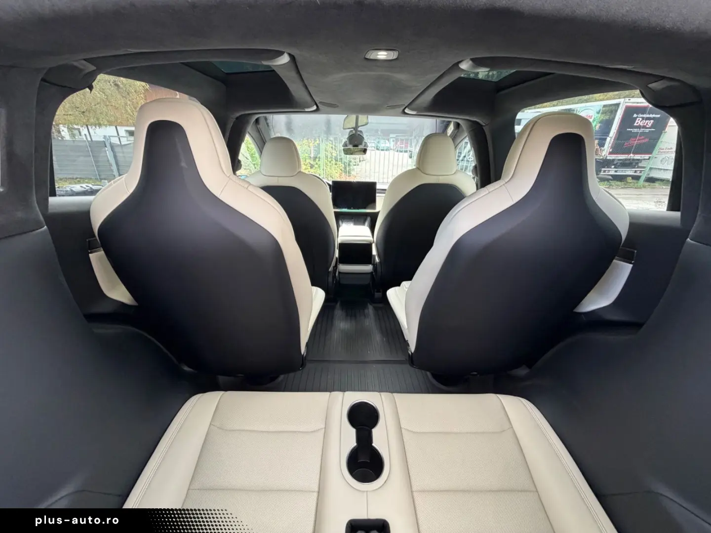 TESLA Model X Plaid HW4 6 Sitzer 22 Zoll Creme Innen