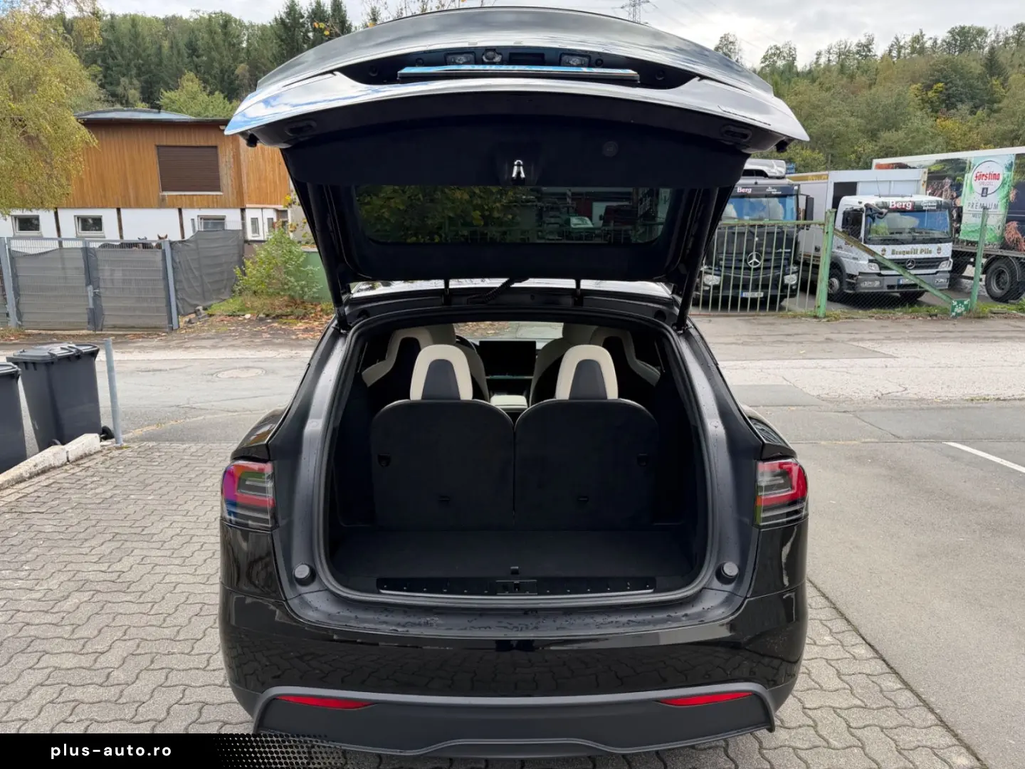 TESLA Model X Plaid HW4 6 Sitzer 22 Zoll Creme Innen