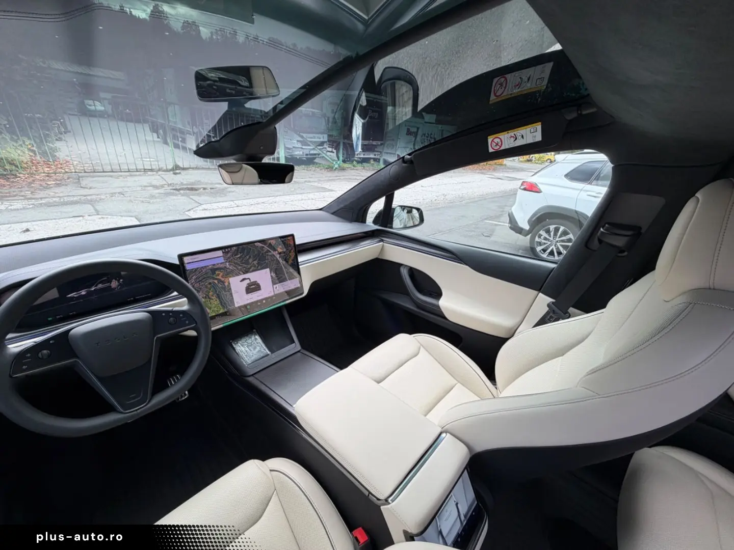 TESLA Model X Plaid HW4 6 Sitzer 22 Zoll Creme Innen