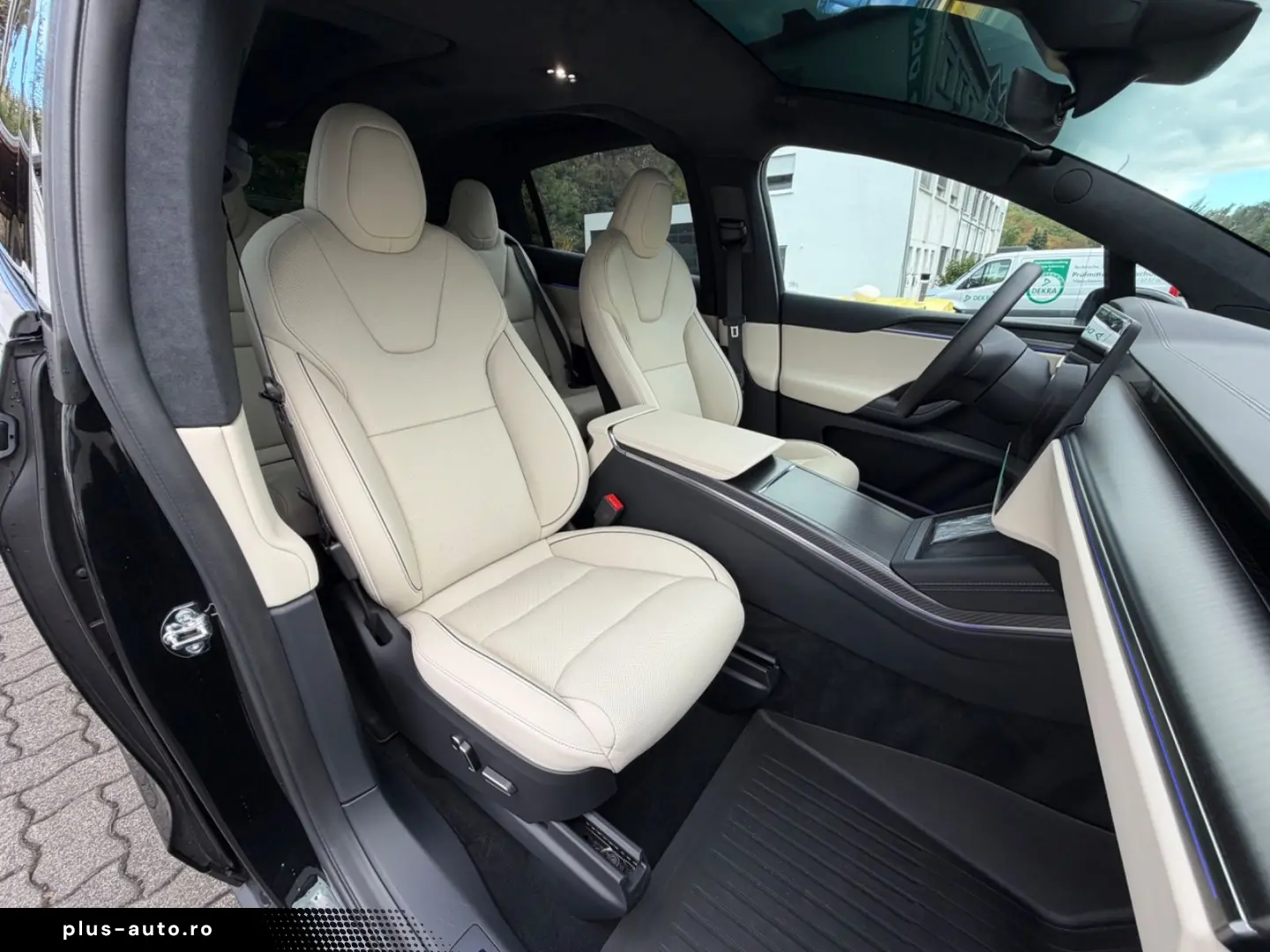 TESLA Model X Plaid HW4 6 Sitzer 22 Zoll Creme Innen