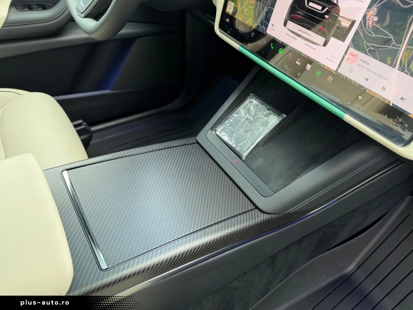 TESLA Model X Plaid HW4 6 Sitzer 22 Zoll Creme Innen
