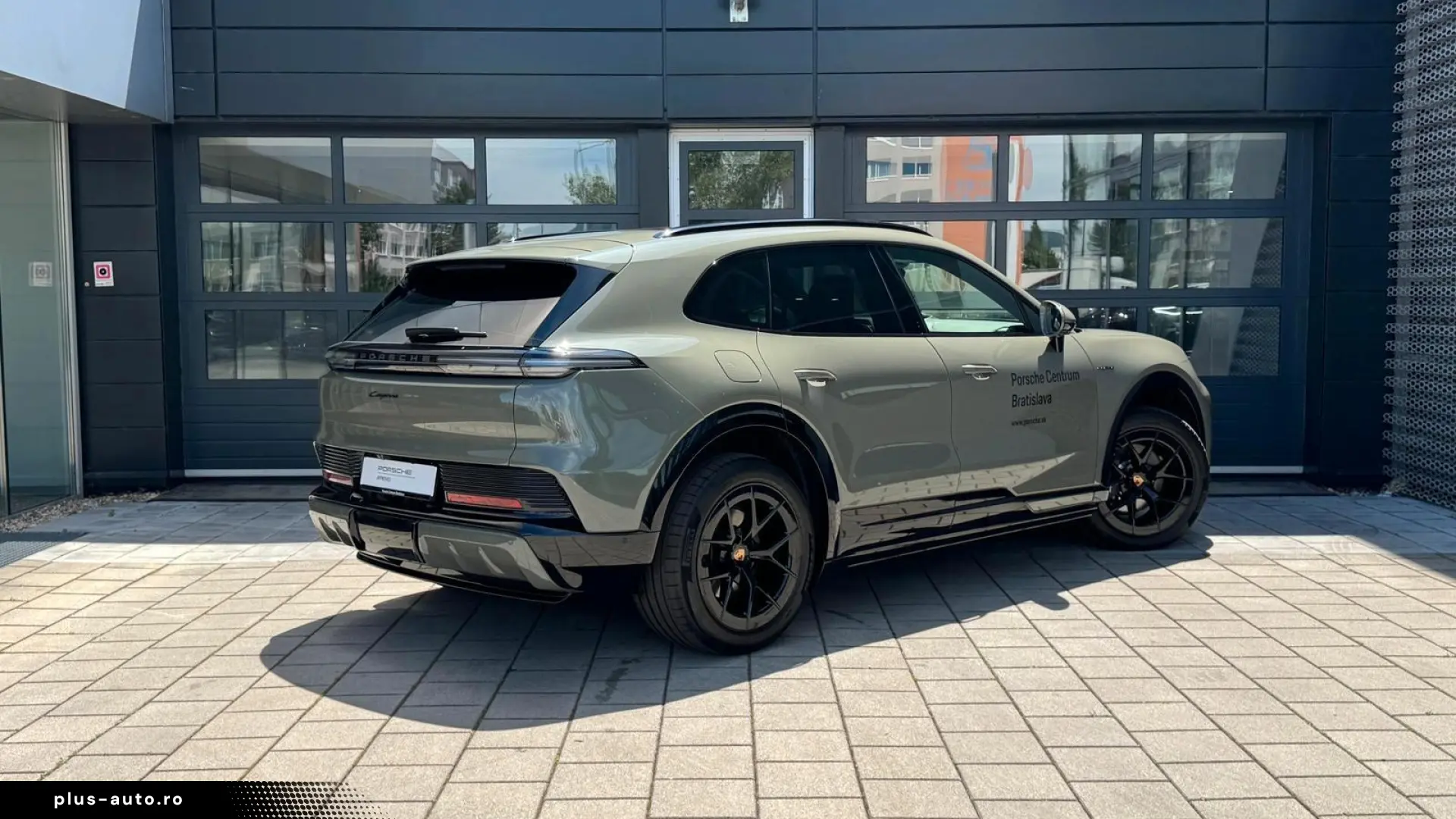 Porsche Cayenne Electric 325 kW