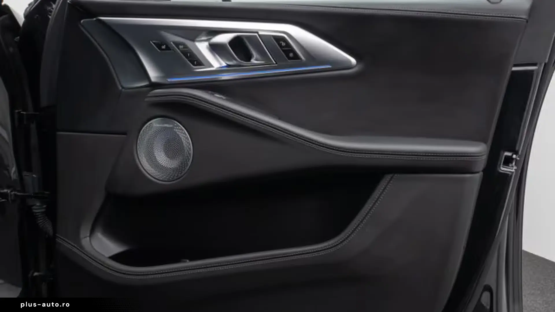 BMW XM 360  HUD DAB B&W Massage SoftClose