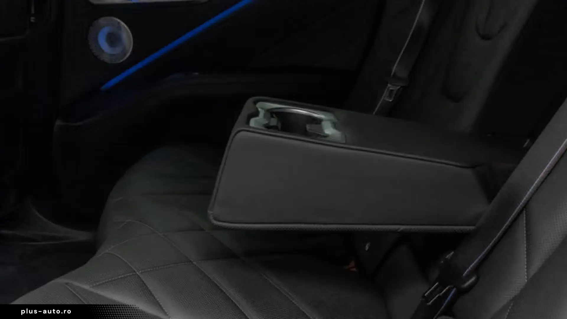 BMW XM 360  HUD DAB B&W Massage SoftClose