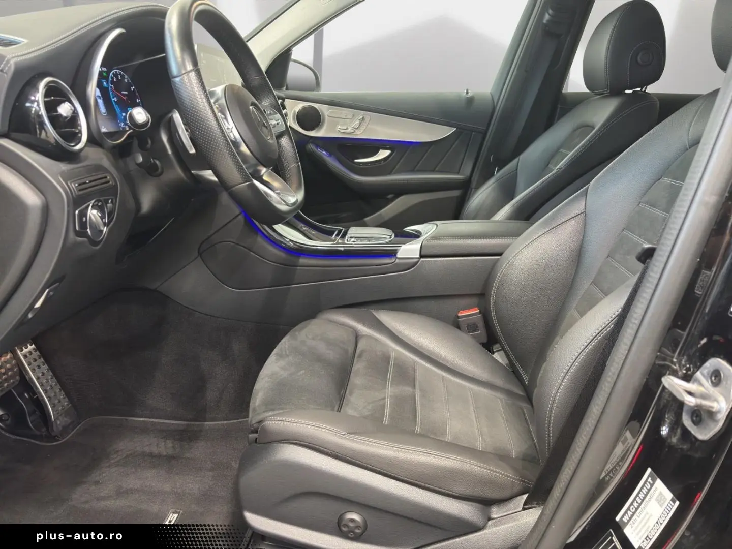 MERCEDES-BENZ GLC 300 de 4M AMG NIGHT AHK BUS DISTR &hellip;