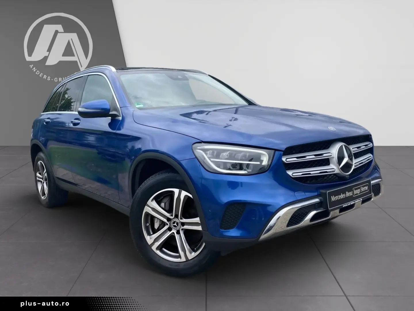 MERCEDES-BENZ GLC 300 de 4M AHK Pano LED Kam Multiko&hellip;