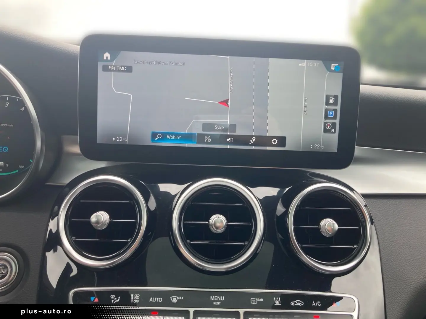 MERCEDES-BENZ GLC 300 de 4M AHK Pano LED Kam Multiko&hellip;