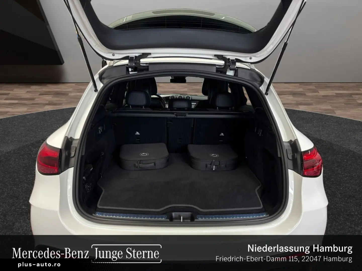 MERCEDES-BENZ GLC 300 e 4M AMG Premium Night 360  DISTRONIC