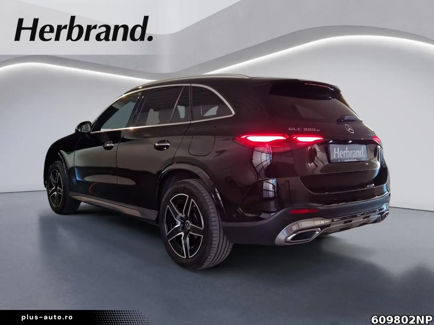 MERCEDES-BENZ GLC 300 e 4M AMG Digital-Light 360  Me&hellip;