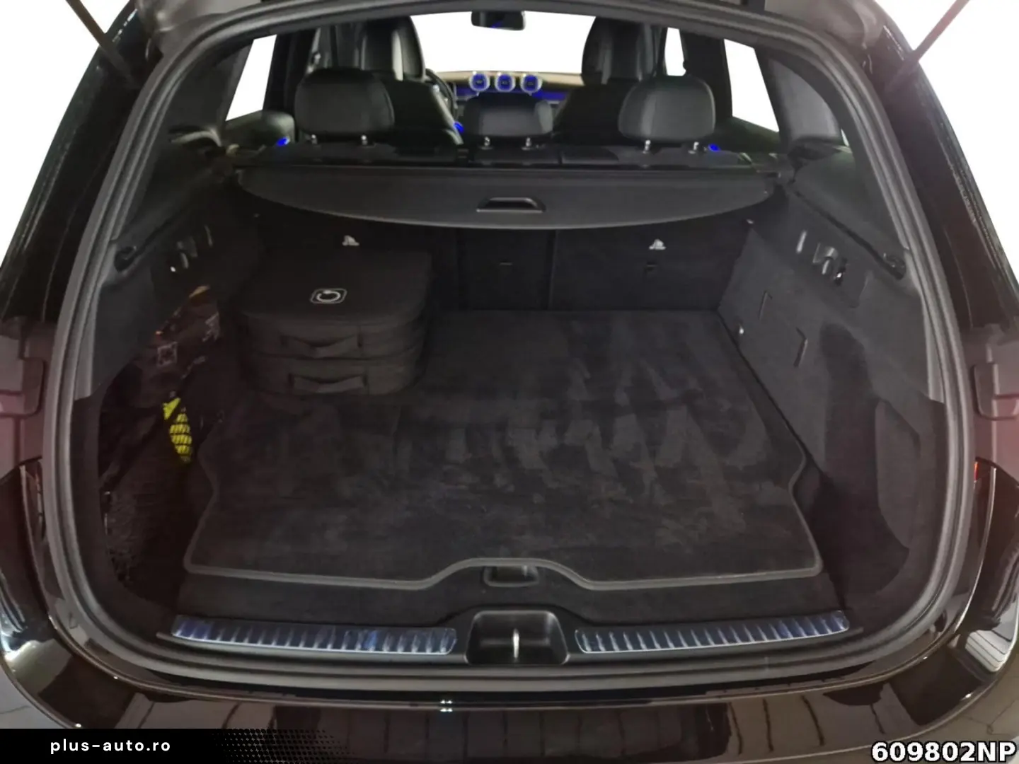 MERCEDES-BENZ GLC 300 e 4M AMG Digital-Light 360  Me&hellip;