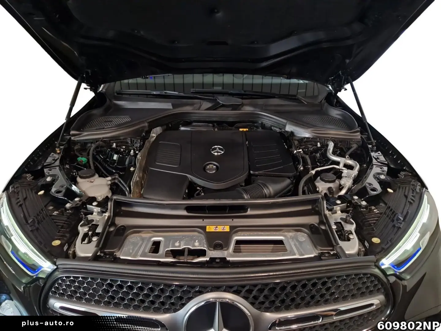 MERCEDES-BENZ GLC 300 e 4M AMG Digital-Light 360  Me&hellip;