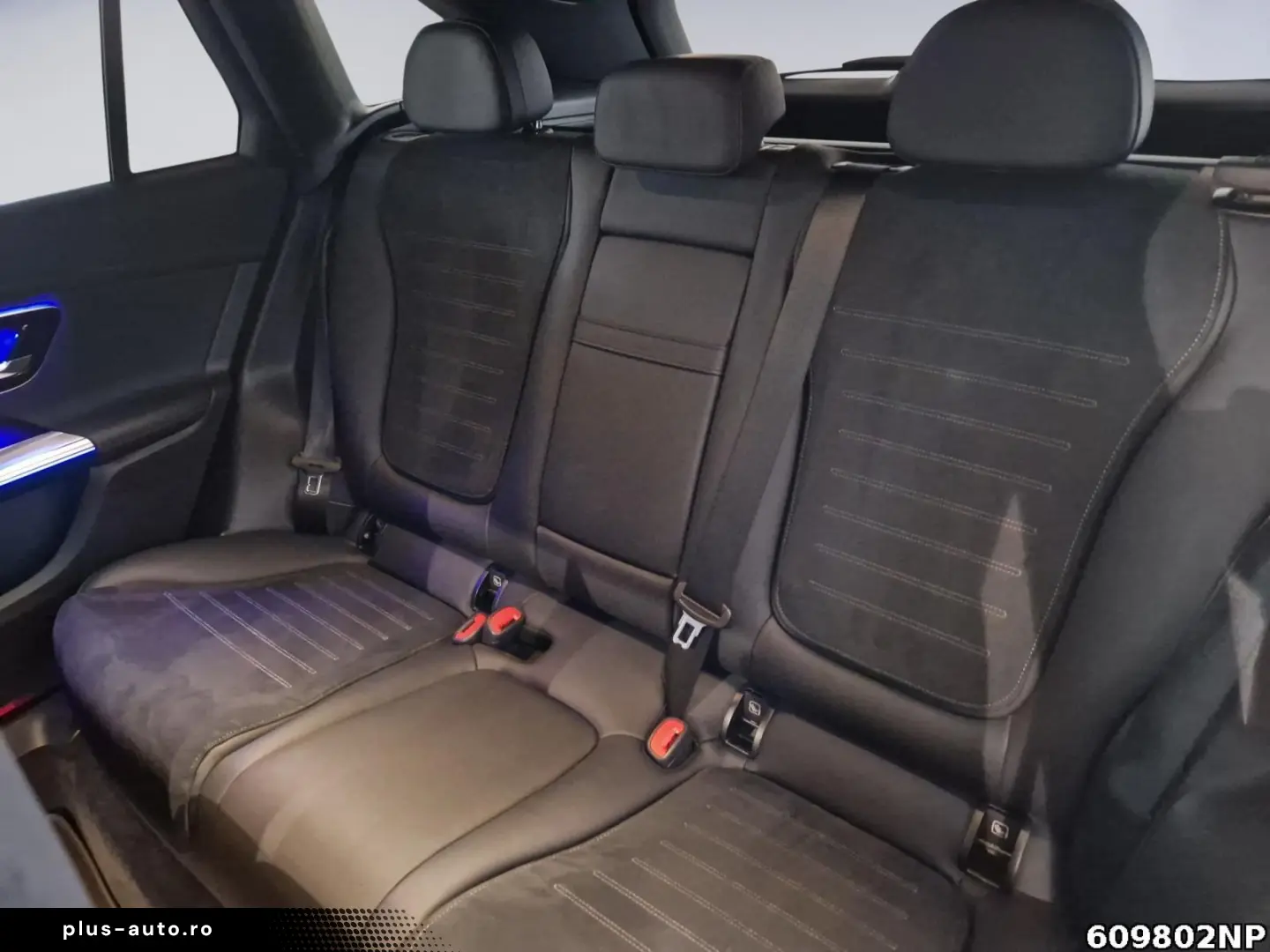 MERCEDES-BENZ GLC 300 e 4M AMG Digital-Light 360  Me&hellip;