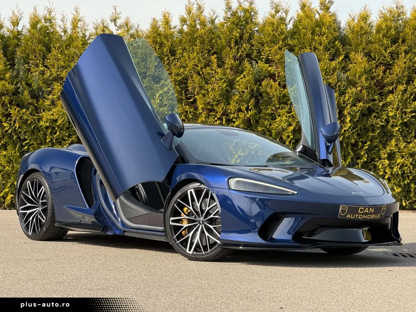MCLAREN GT Premium Practicality SportExhaust B&W Lift