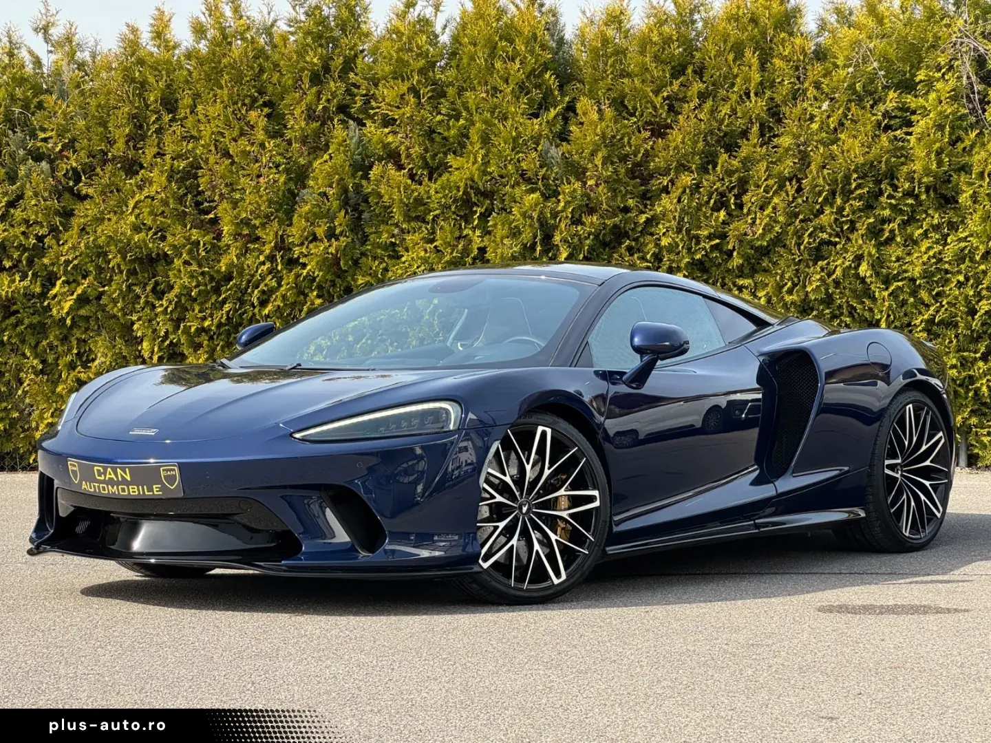 MCLAREN GT Premium Practicality SportExhaust B&W Lift