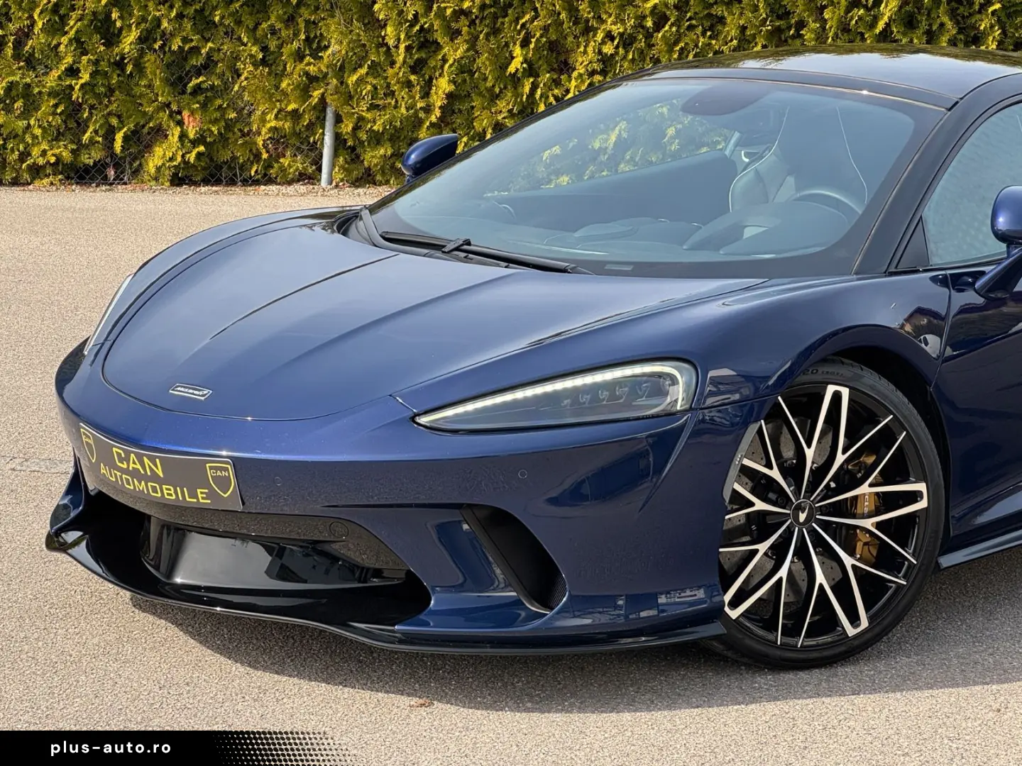 MCLAREN GT Premium Practicality SportExhaust B&W Lift