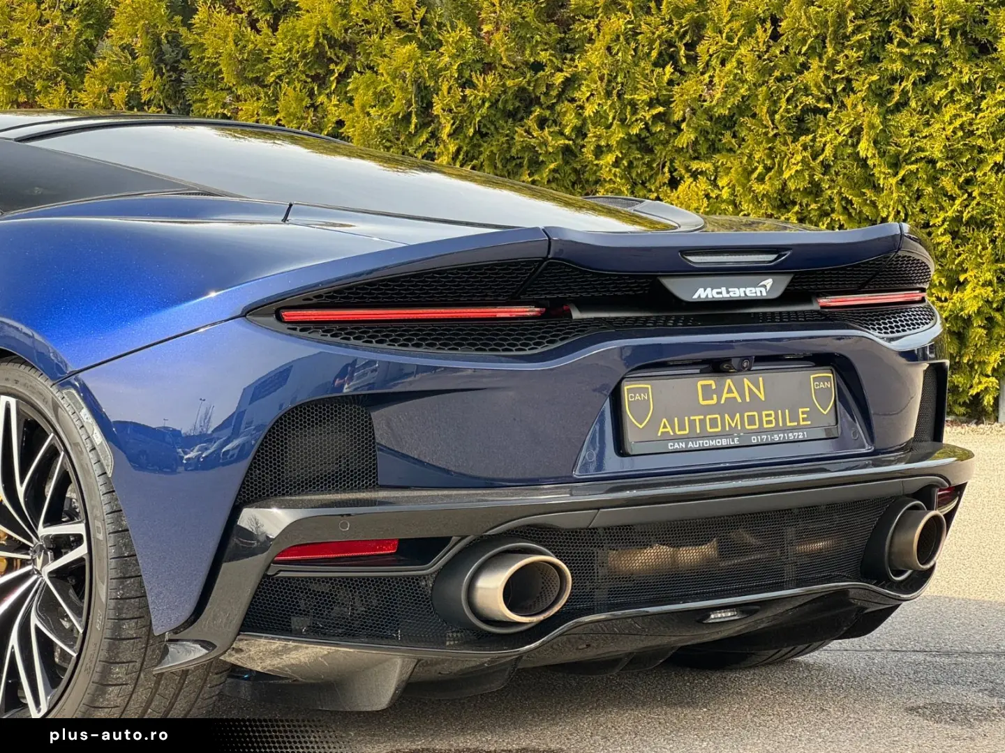 MCLAREN GT Premium Practicality SportExhaust B&W Lift