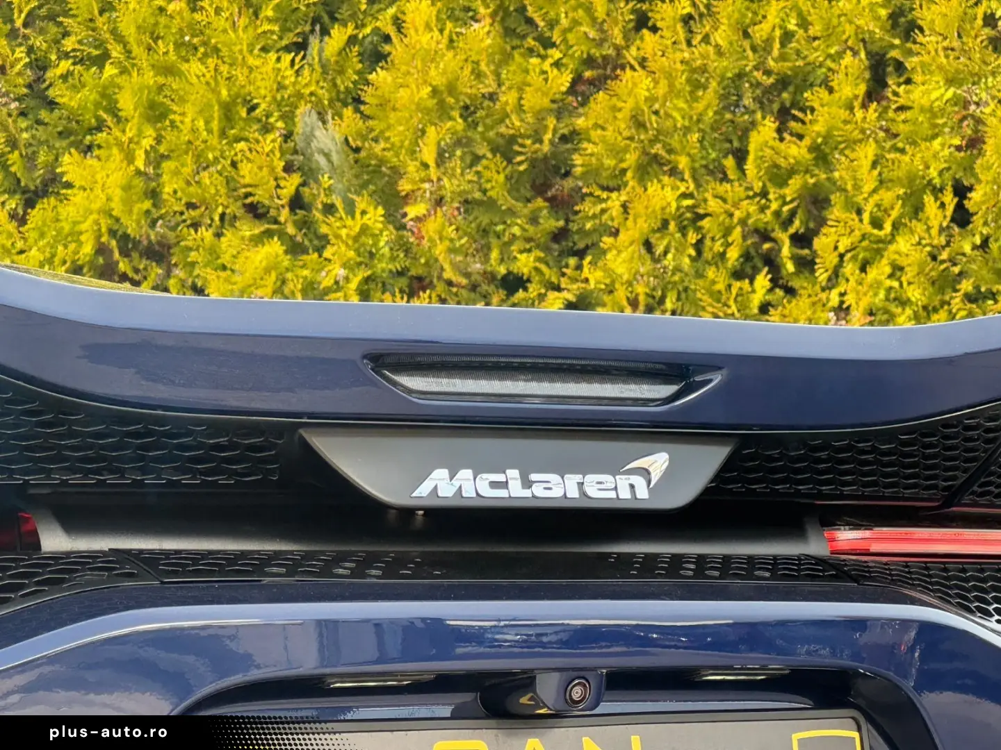 MCLAREN GT Premium Practicality SportExhaust B&W Lift