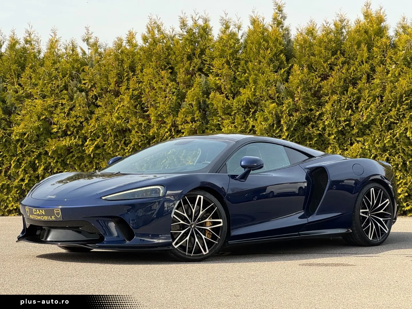 MCLAREN GT Premium Practicality SportExhaust B&W Lift