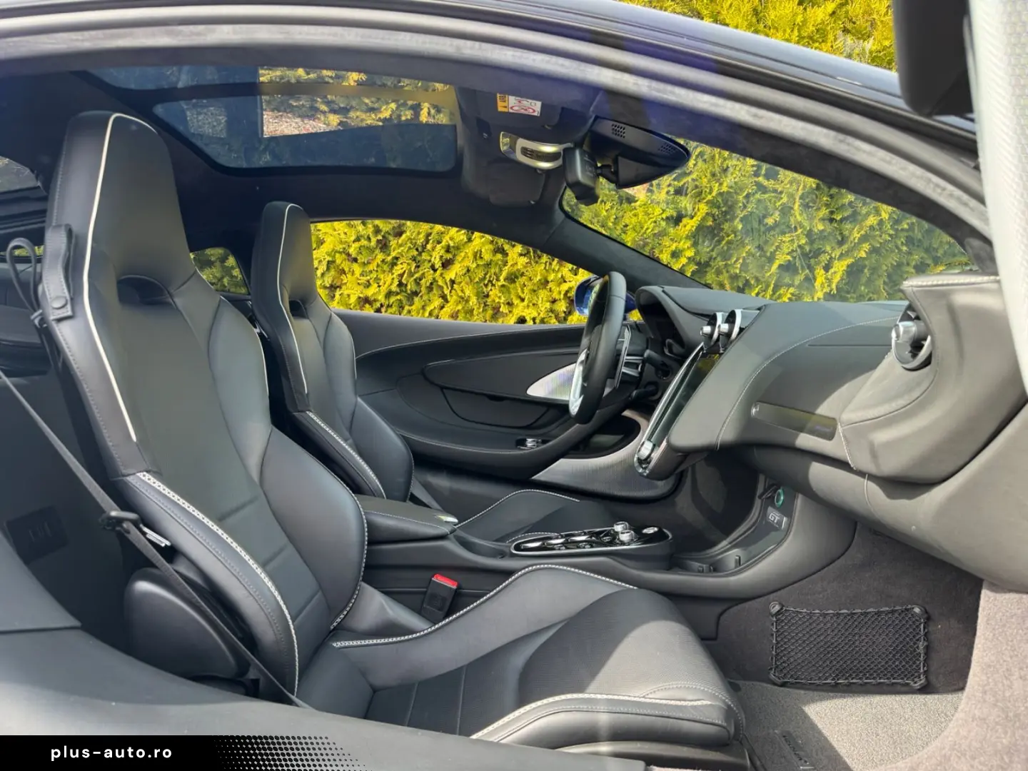 MCLAREN GT Premium Practicality SportExhaust B&W Lift
