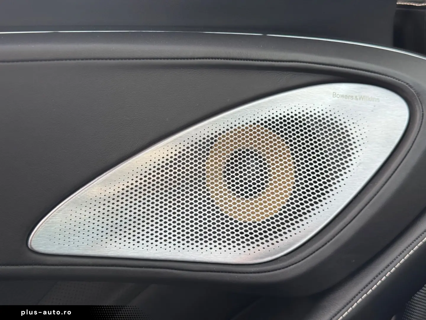 MCLAREN GT Premium Practicality SportExhaust B&W Lift