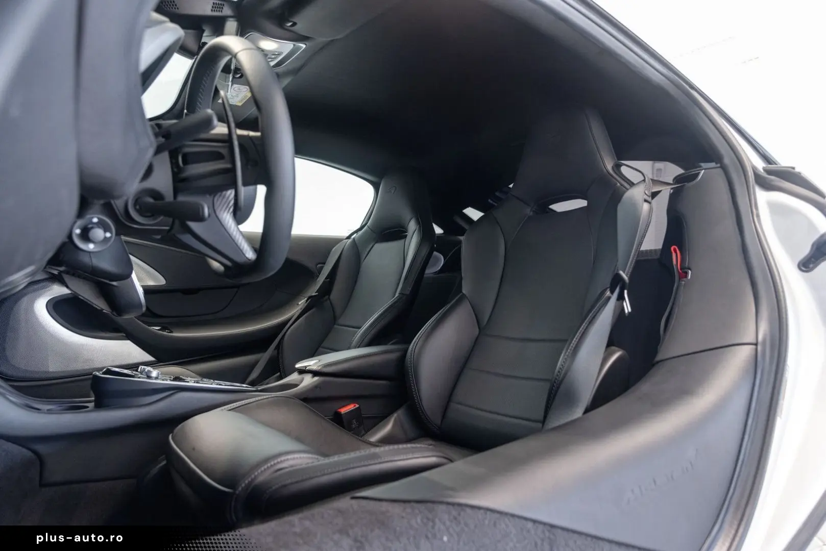 MCLAREN GT