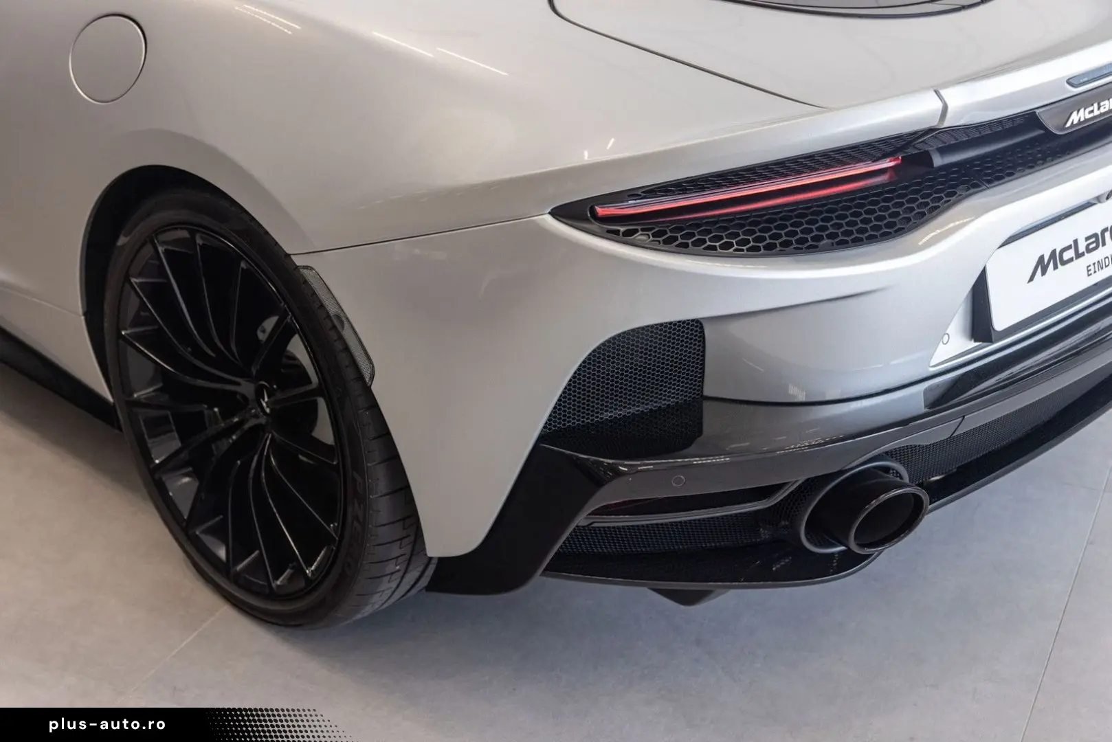 MCLAREN GT