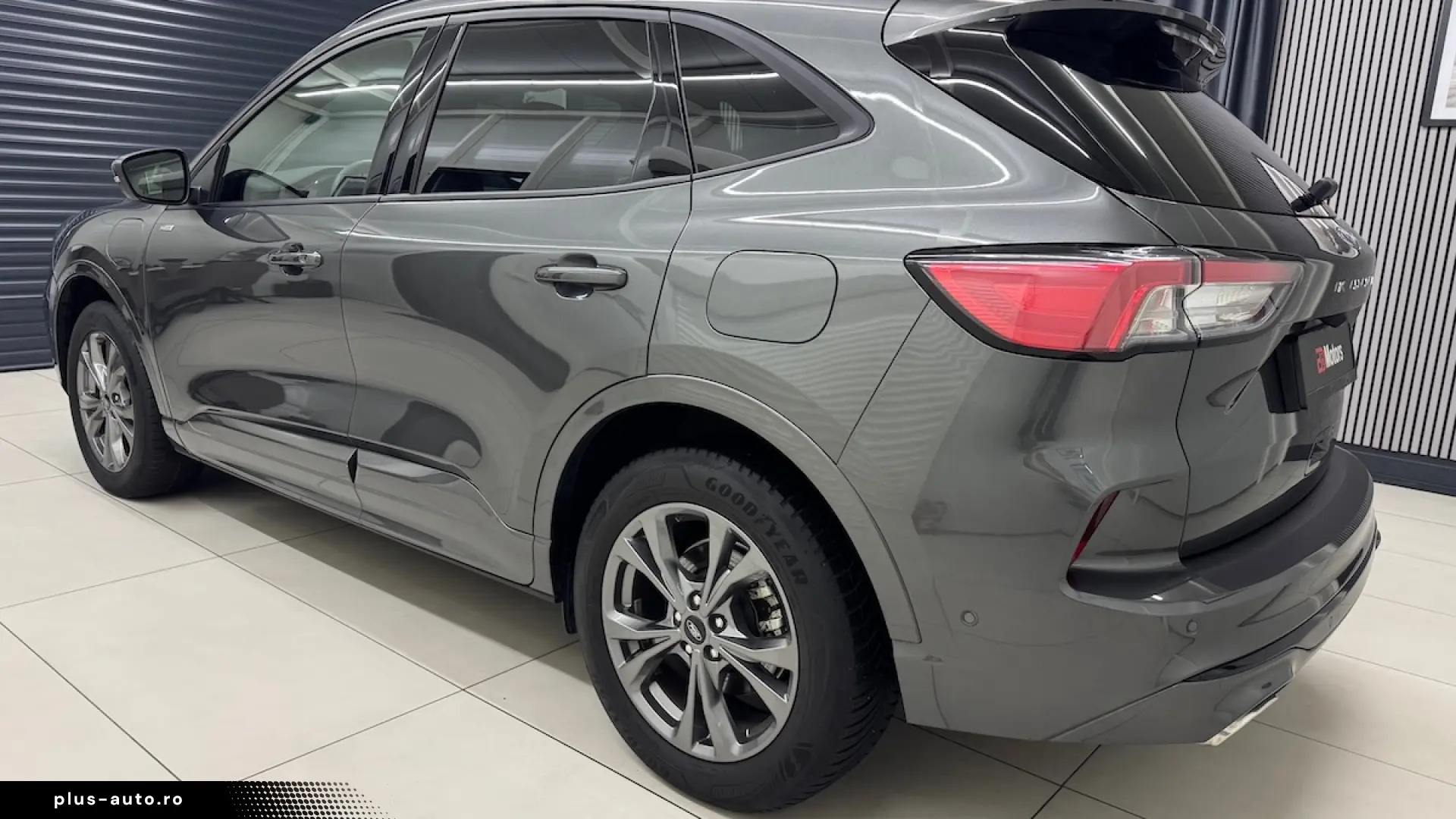 Ford Kuga Plug-in Hybrid ST LINE X