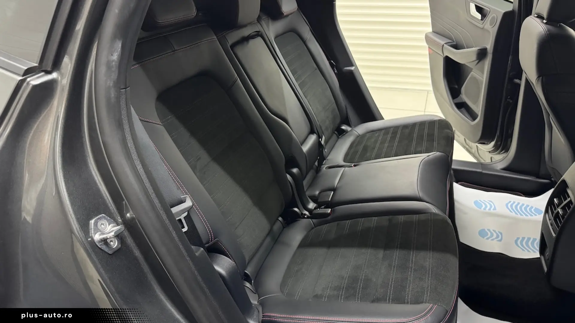 Ford Kuga Plug-in Hybrid ST LINE X