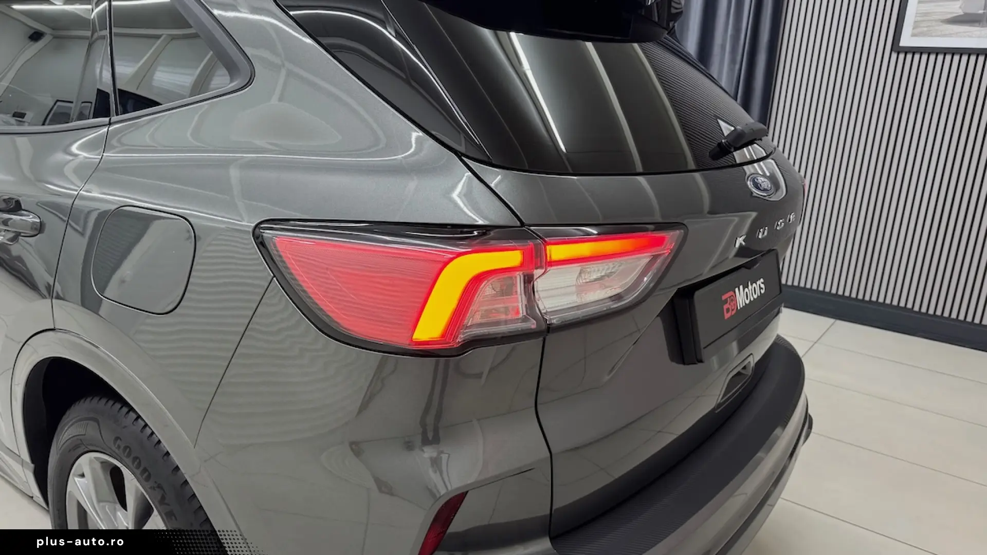 Ford Kuga Plug-in Hybrid ST LINE X