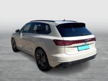VW Touareg 3.0 TDI 4M R-Line 360  Pano Standhzg.