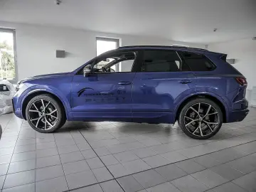 VW Touareg R-Line 3.0 TDI 4Motion tiptro. PANO AHK