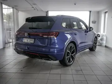 VW Touareg R-Line 3.0 TDI 4Motion tiptro. PANO AHK