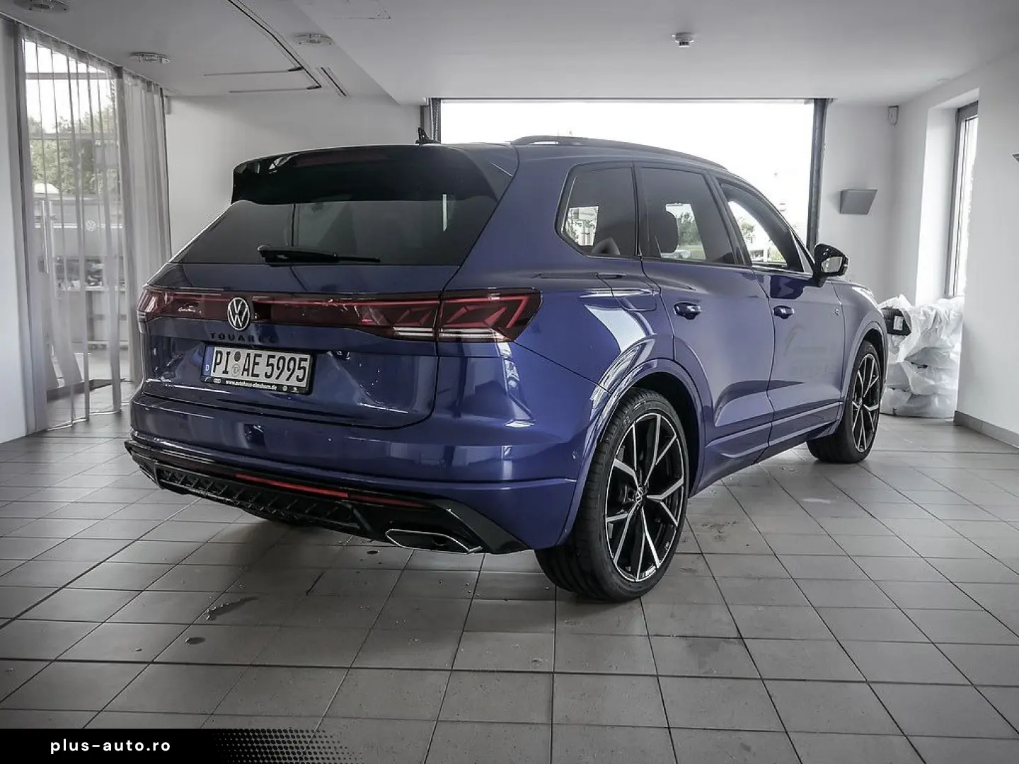 VW Touareg R-Line 3.0 TDI 4Motion tiptro. PANO AHK