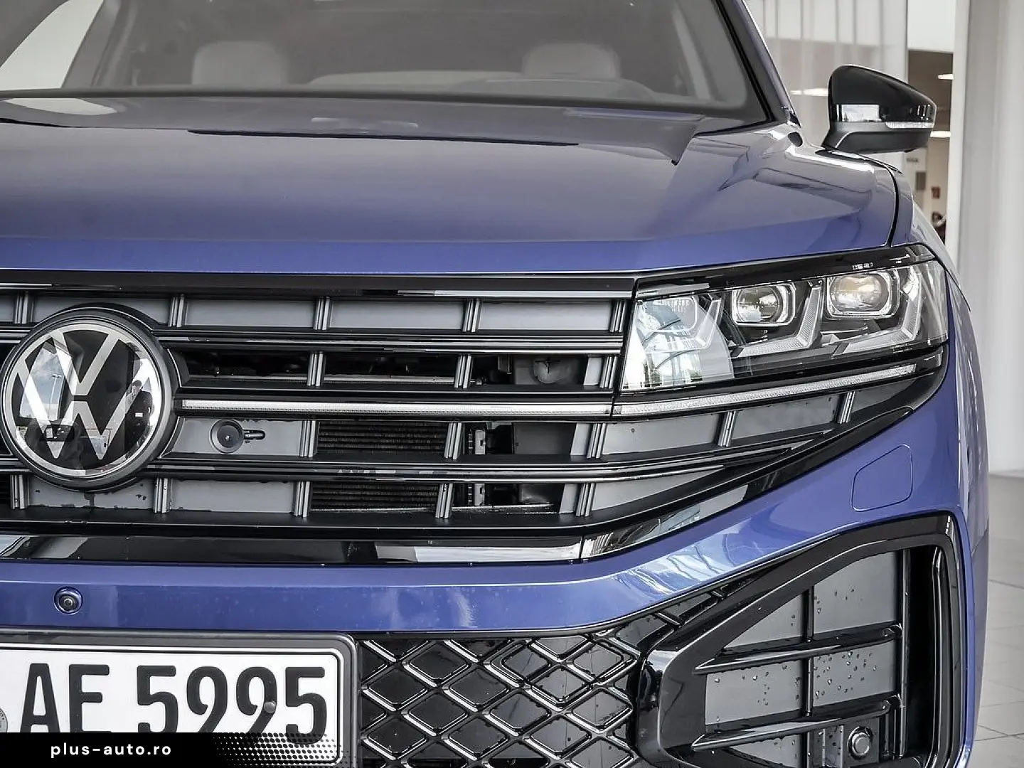 VW Touareg R-Line 3.0 TDI 4Motion tiptro. PANO AHK