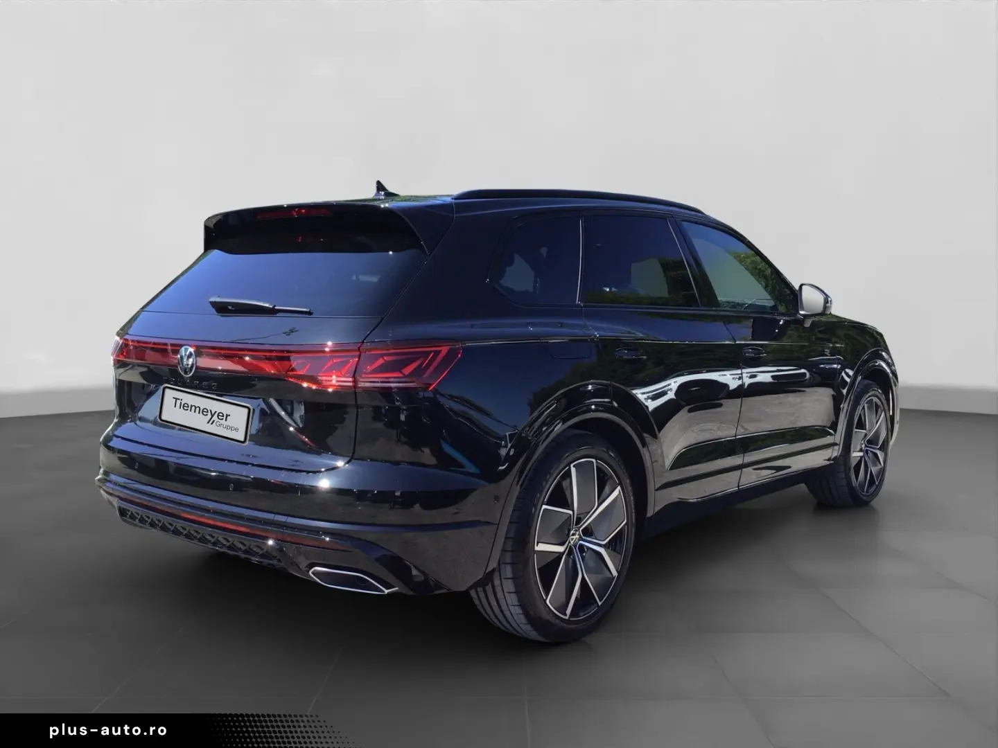 VW Touareg 3.0 TDI R-LINE AHK PANO REAR VIEW HuD ST
