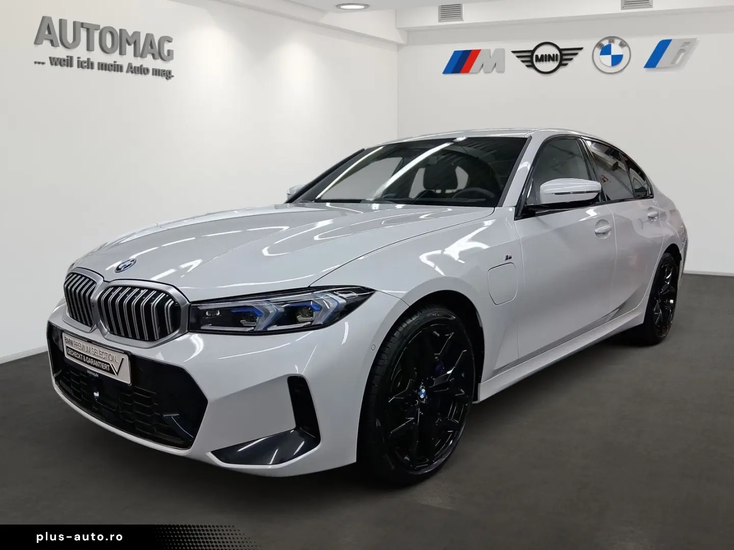 BMW 330e MSport Glasdach AHK DrivingAssistProf Parki