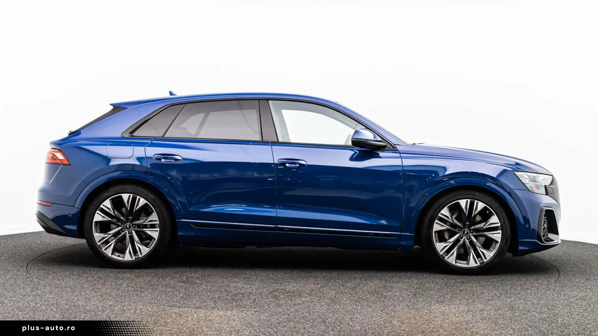 Audi Q8 55TFSie 2x S LINE BLACK