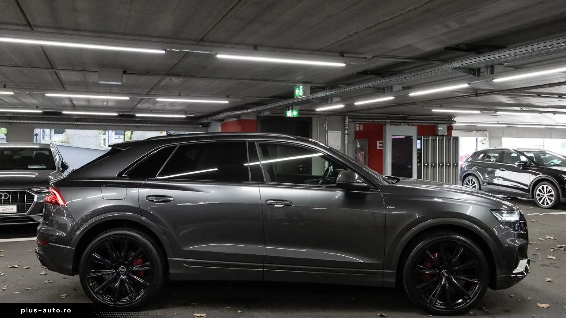 Audi Q8 55 TFSI quattro Carbon S line Head