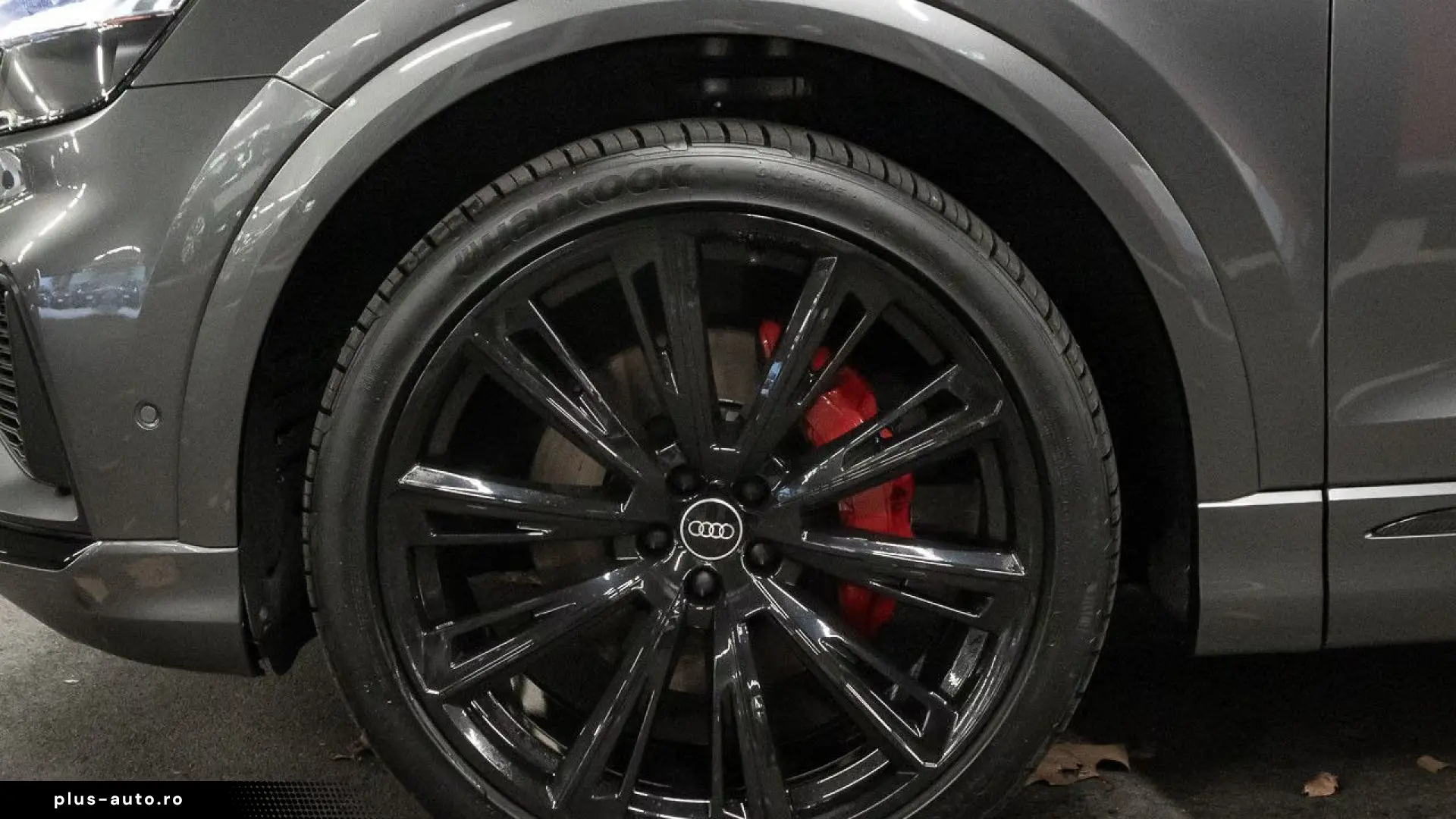 Audi Q8 55 TFSI quattro Carbon S line Head