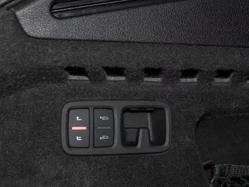 Audi Q8 55 TFSI quattro Carbon S line Head
