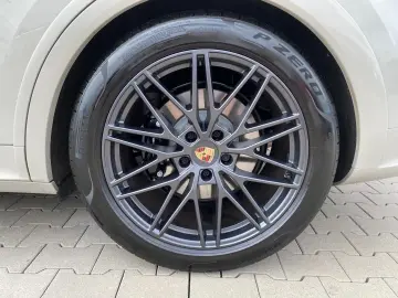 Porsche Cayenne GTS 4.0 V8
