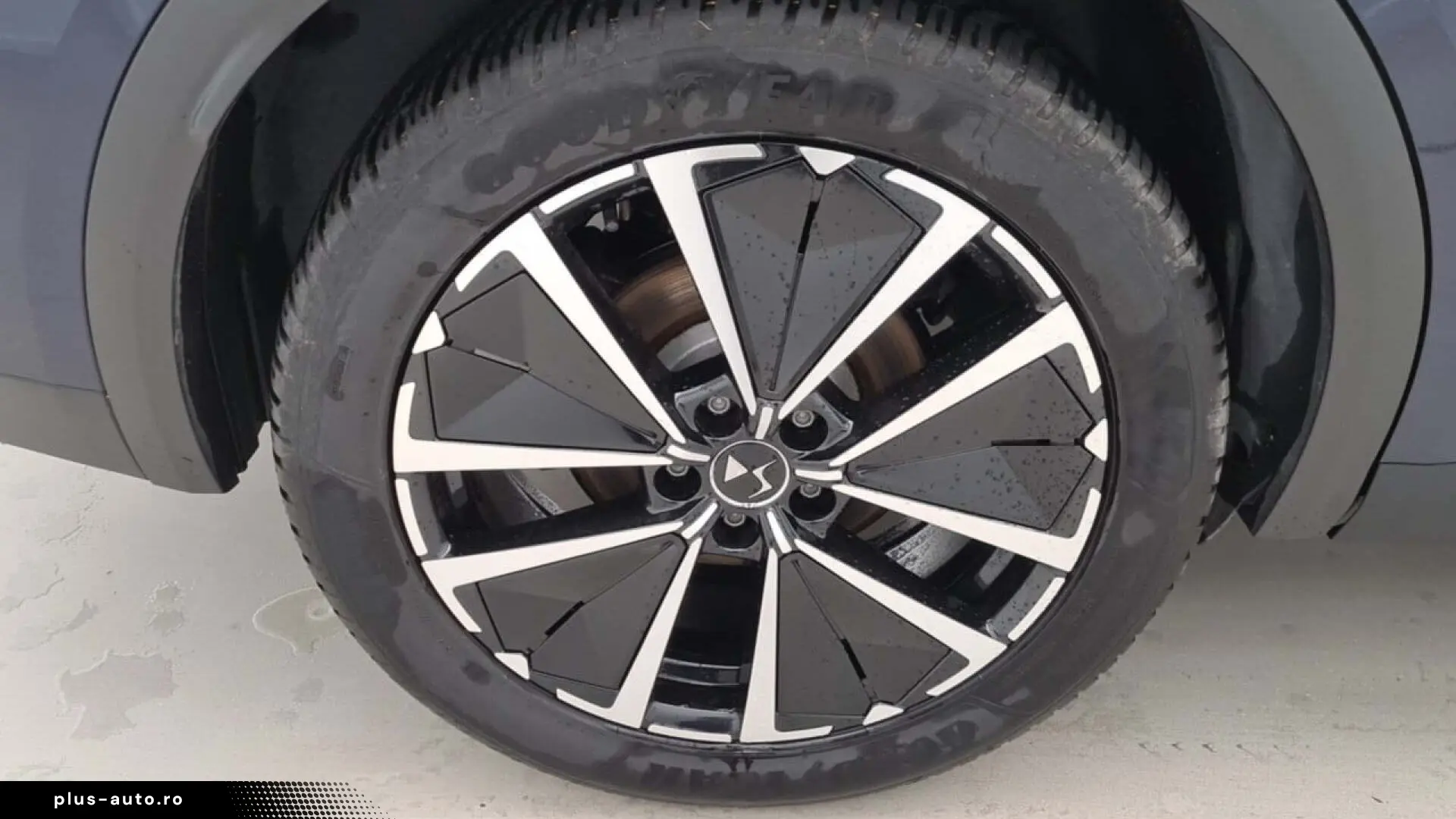 DS7 Crossback 1.6 E-TENSE Rivoli - Hibrid
