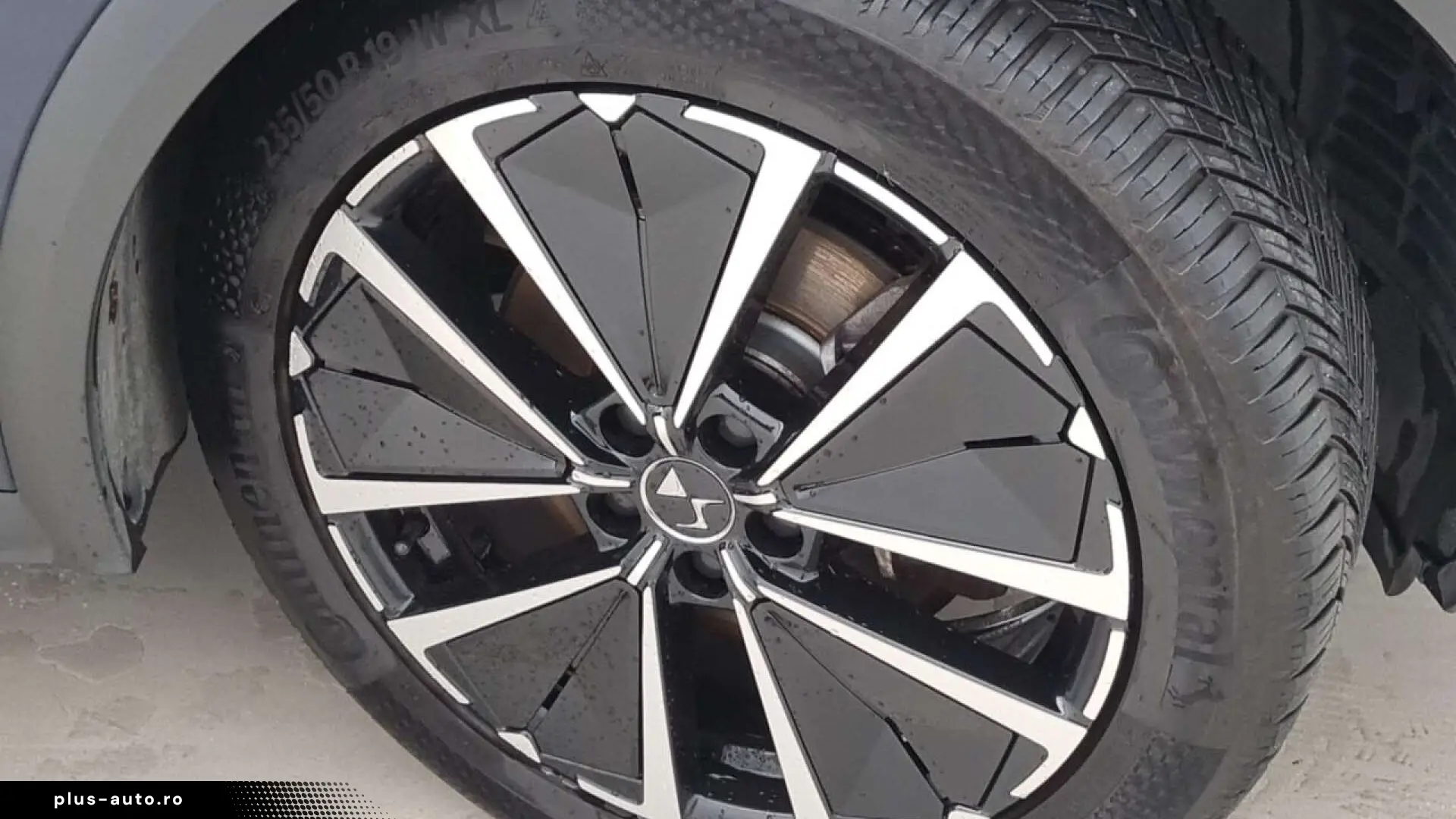 DS7 Crossback 1.6 E-TENSE Rivoli - Hibrid