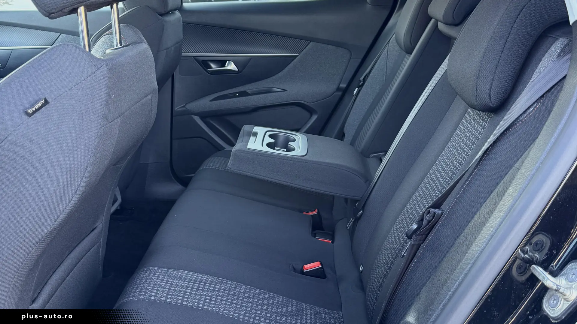 Peugeot 3008 1.6 BlueHDI S&S EAT6 Allure